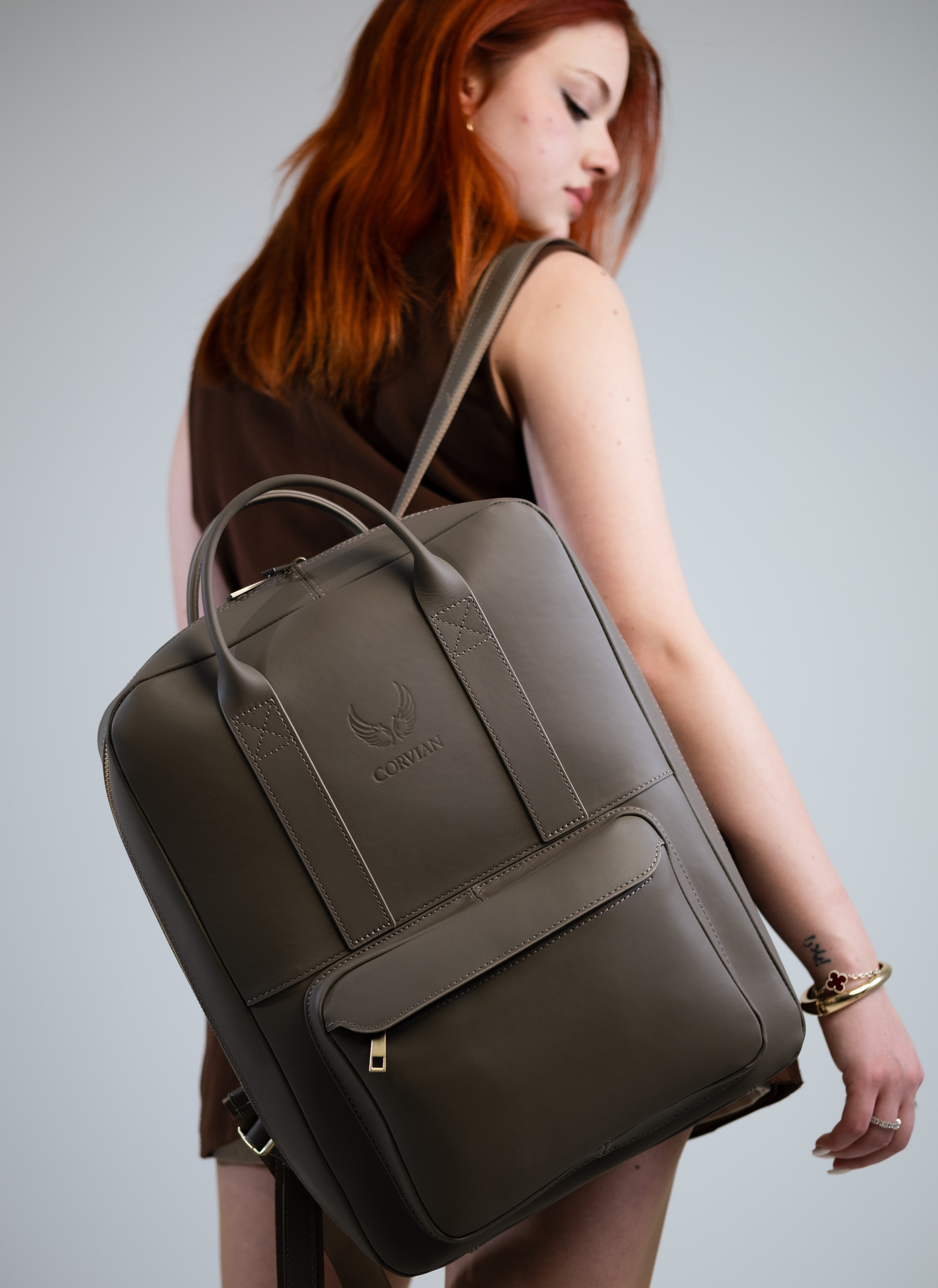 2-in-1 Rucksack-Aktentasche – Taupe