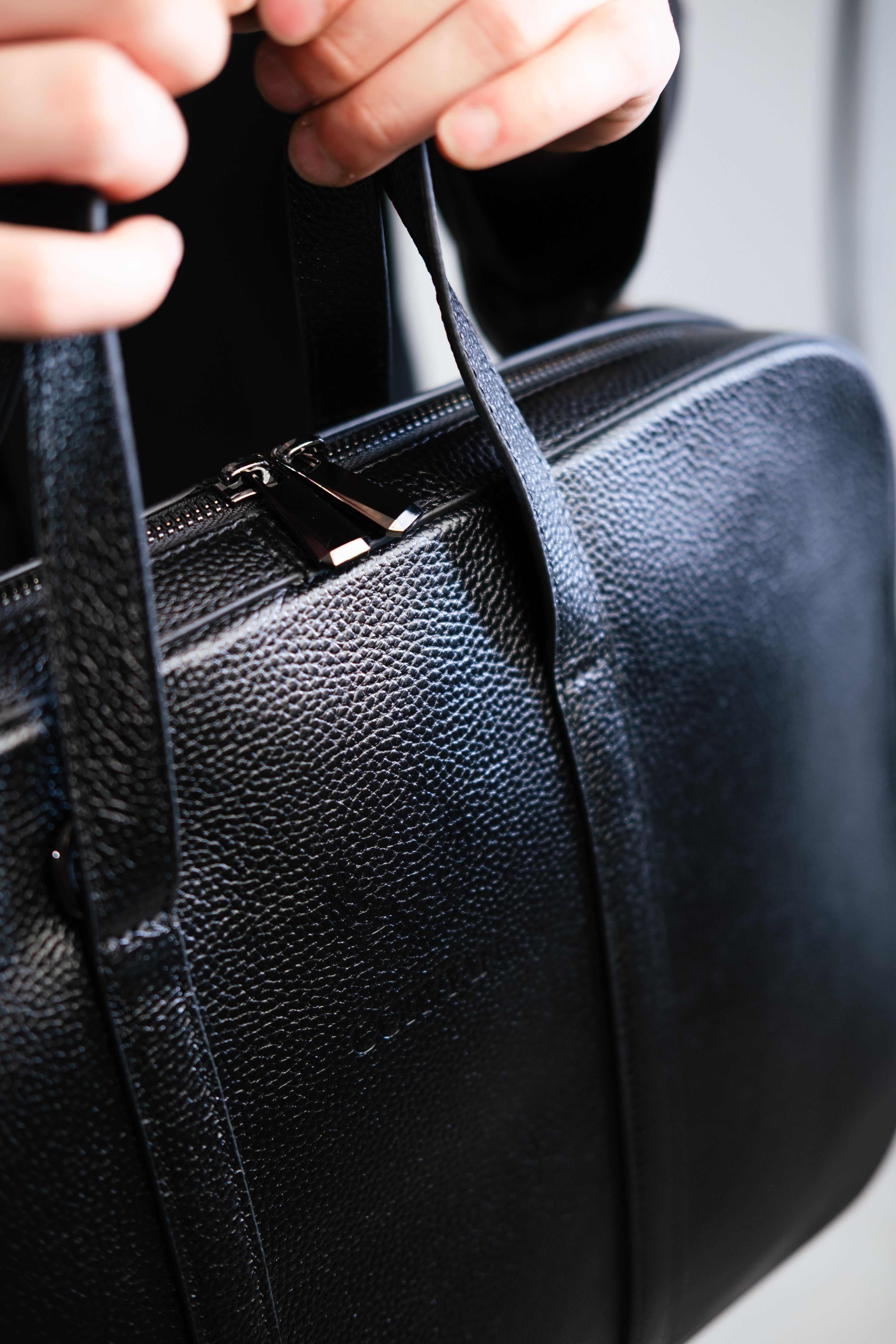 Laptop-Tasche aus Leder – Schwarz