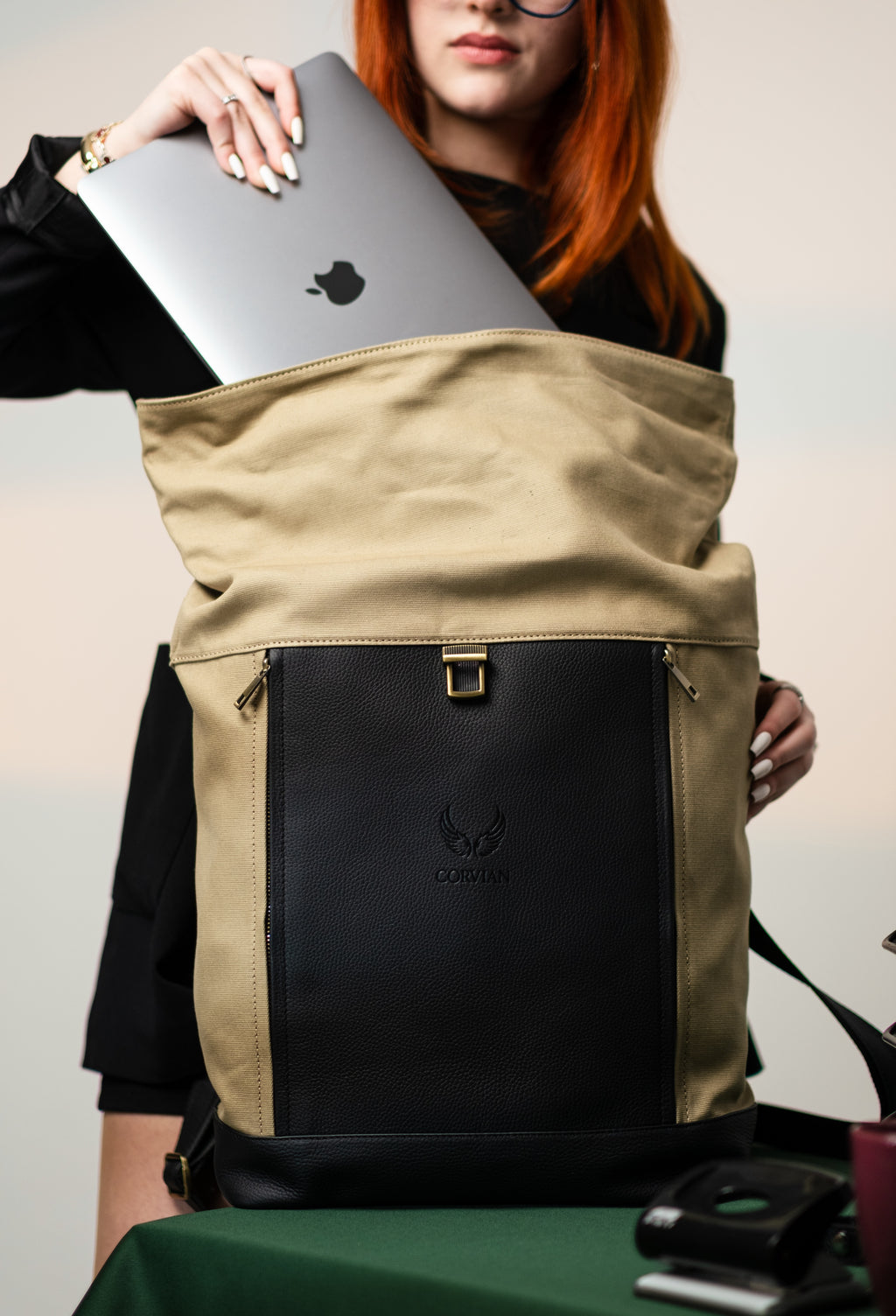 Canvas & Leder Rolltop – Khaki-Schwarz
