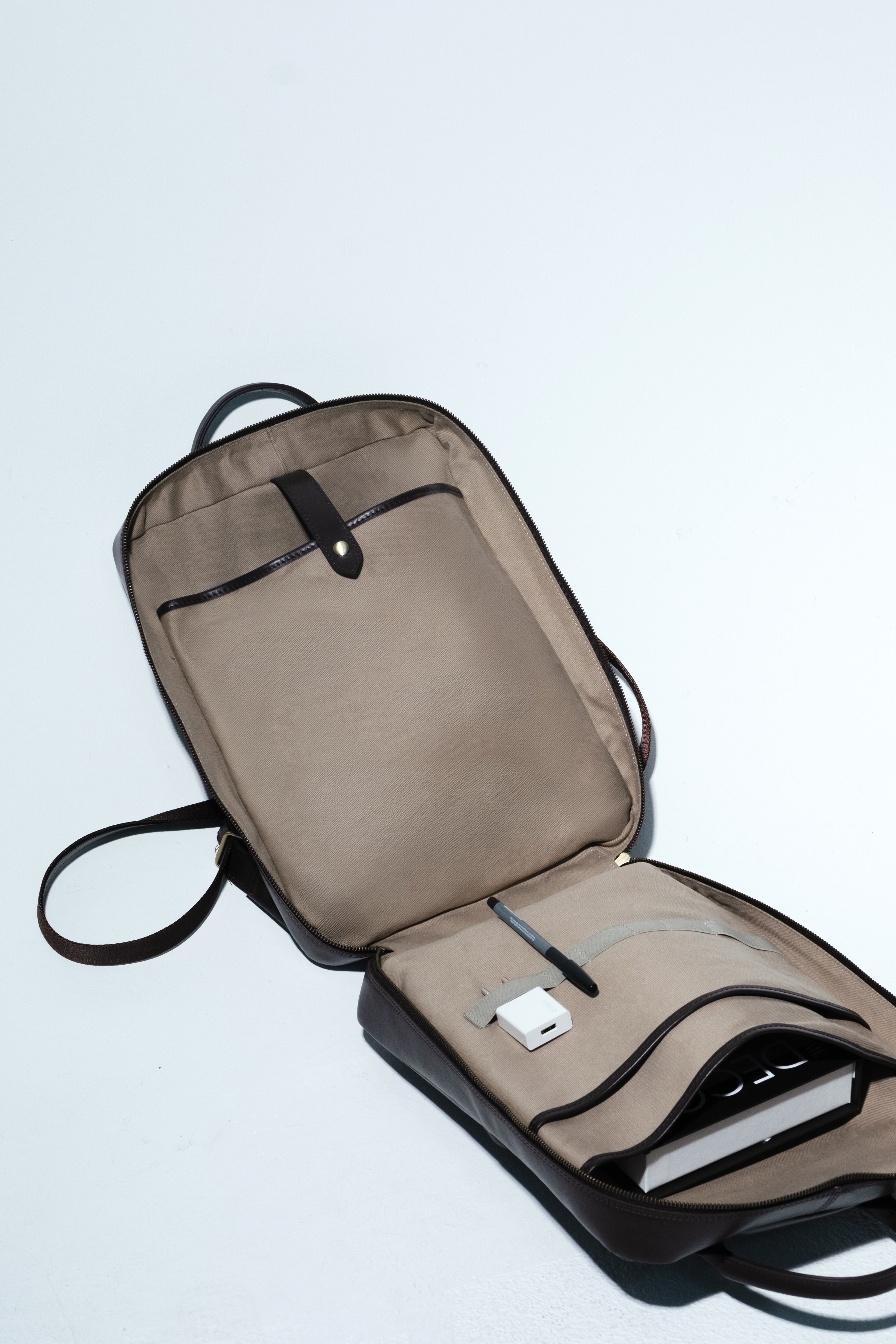 2-in-1 Rucksack-Aktentasche – Dunkelbraun