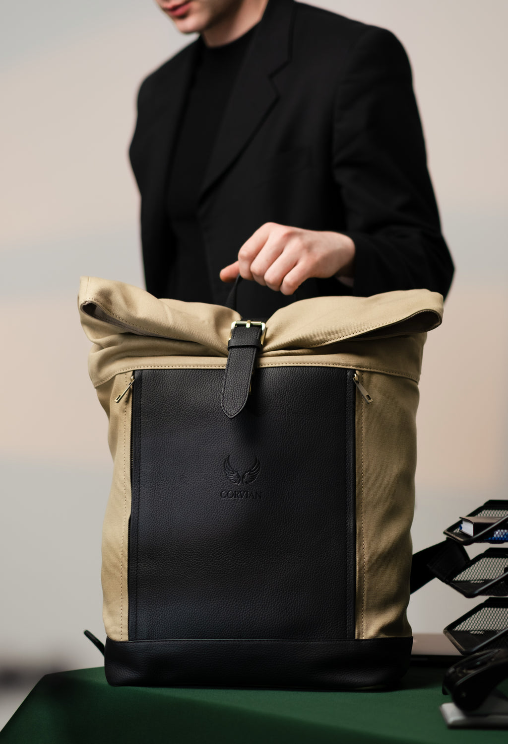 Canvas & Leder Rolltop – Khaki-Schwarz